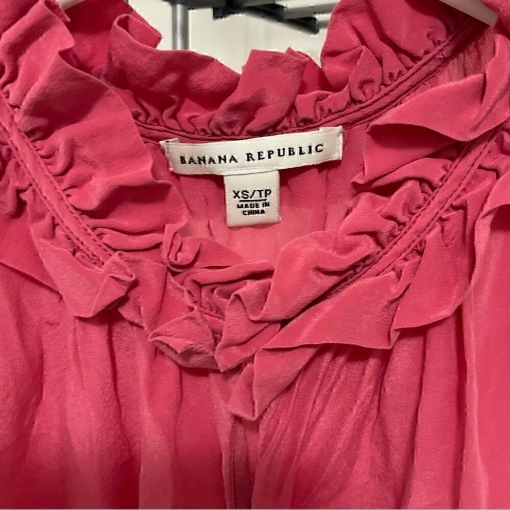 Ann Taylor Ruffle Ponte  Halter Top - Picture 3 of 3